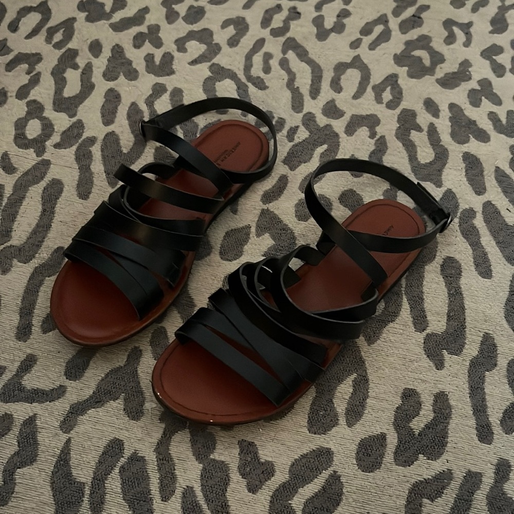 Womens American eagle black sandals